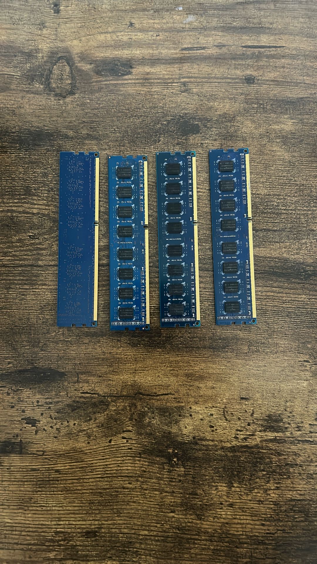 4 Ram Sticks Of Ddr3 16 Gb