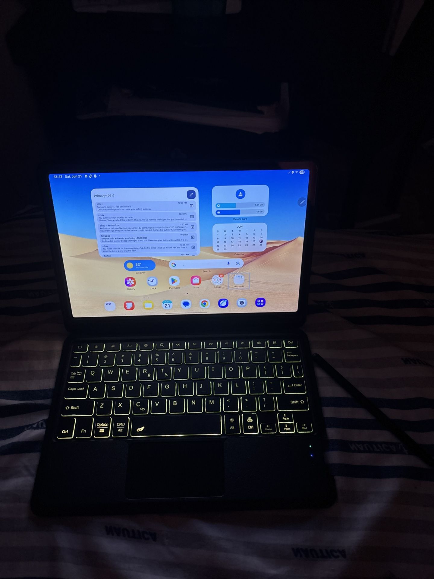 Samsung tab s8 with spen and keyboard case