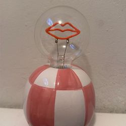 Lip Lamp!