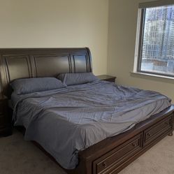 King Size Bed And Night Stands 