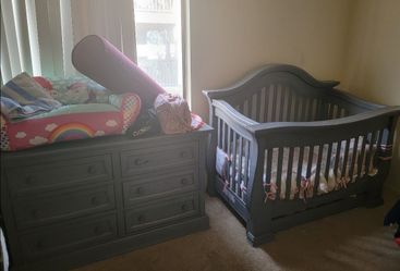 CRIB SET