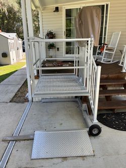 Residential Wheelchair Vertical Platform Lift