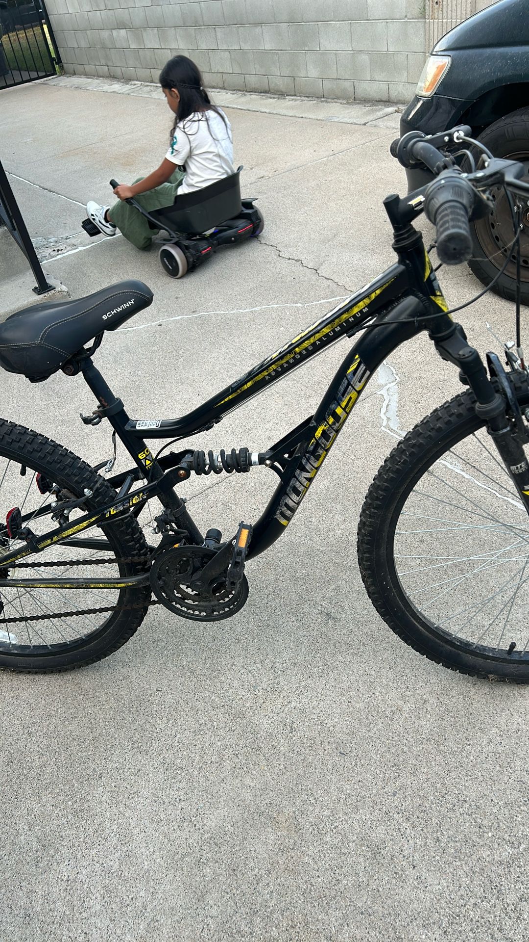 Mongoose Mountain Bike 