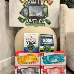 Nintendo switch lite 32gb floor model display 