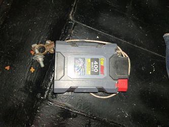 EverStart 400W Portable Power Inverter