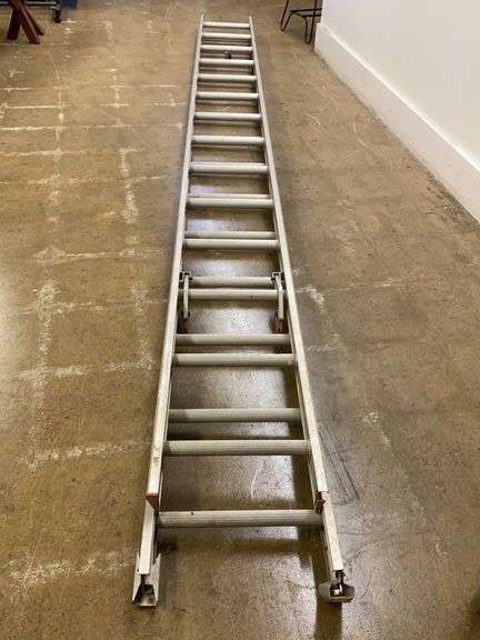 I Have3 Leg Ladders And 20 Footers And 40 Footerss