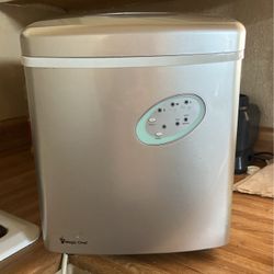 Ice Maker 