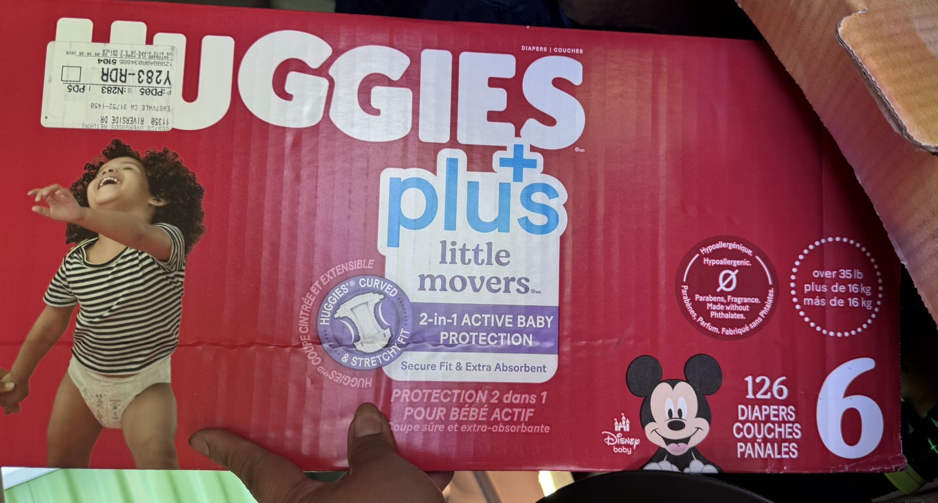 New Huggies +plus little movers size 6 126 count
