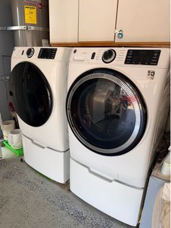 GE front load washer dryer set