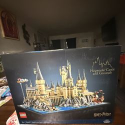 Lego Harry Potter Castle & Grounds Set 76419
