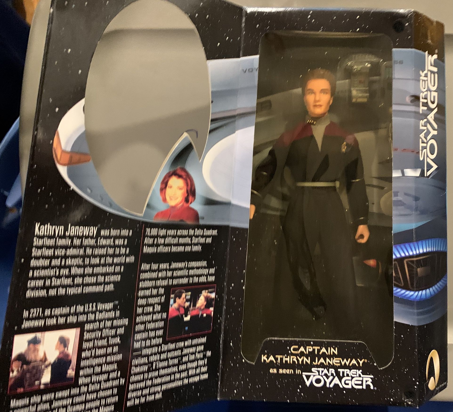 1999 Star Trek Voyager Captain Kathryn Janeway