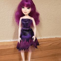 Disney Decedent 2 doll
