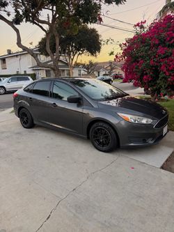 Ford focus 2017 clean title AS IS