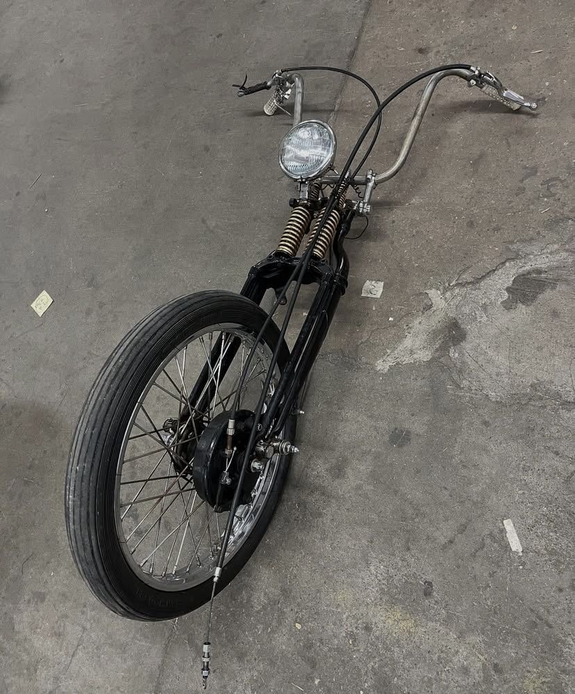 1940 Swept Leg XA Springer.