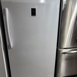 Insignia Convertible Vertical Upright Freezer To Fridge
