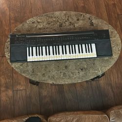 Electric Keyboard
