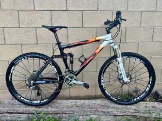 Ellsworth Truth Full-Suspension Mountain Bike – High-End Vintage Build (Medium)