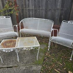 NICE VINTAGE Patio Furniture Woodard
Briarwood Wrought Iron Barrel Outdoor SET 2x Chairs 1x Loveseat 2x Tables LOOK 