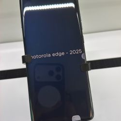 Moto Edge 2025 