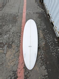 7'0" Tri/Twin Fin ANVIL Mid Length Surfboard Similar to M23 New