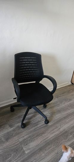 Black Mesh Back Office Chair