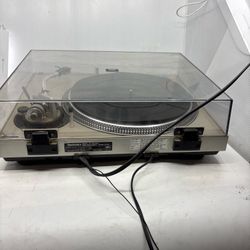 Technics SL-1600MK2 Turntable Direct Drive Record Player WORKS - See Desc