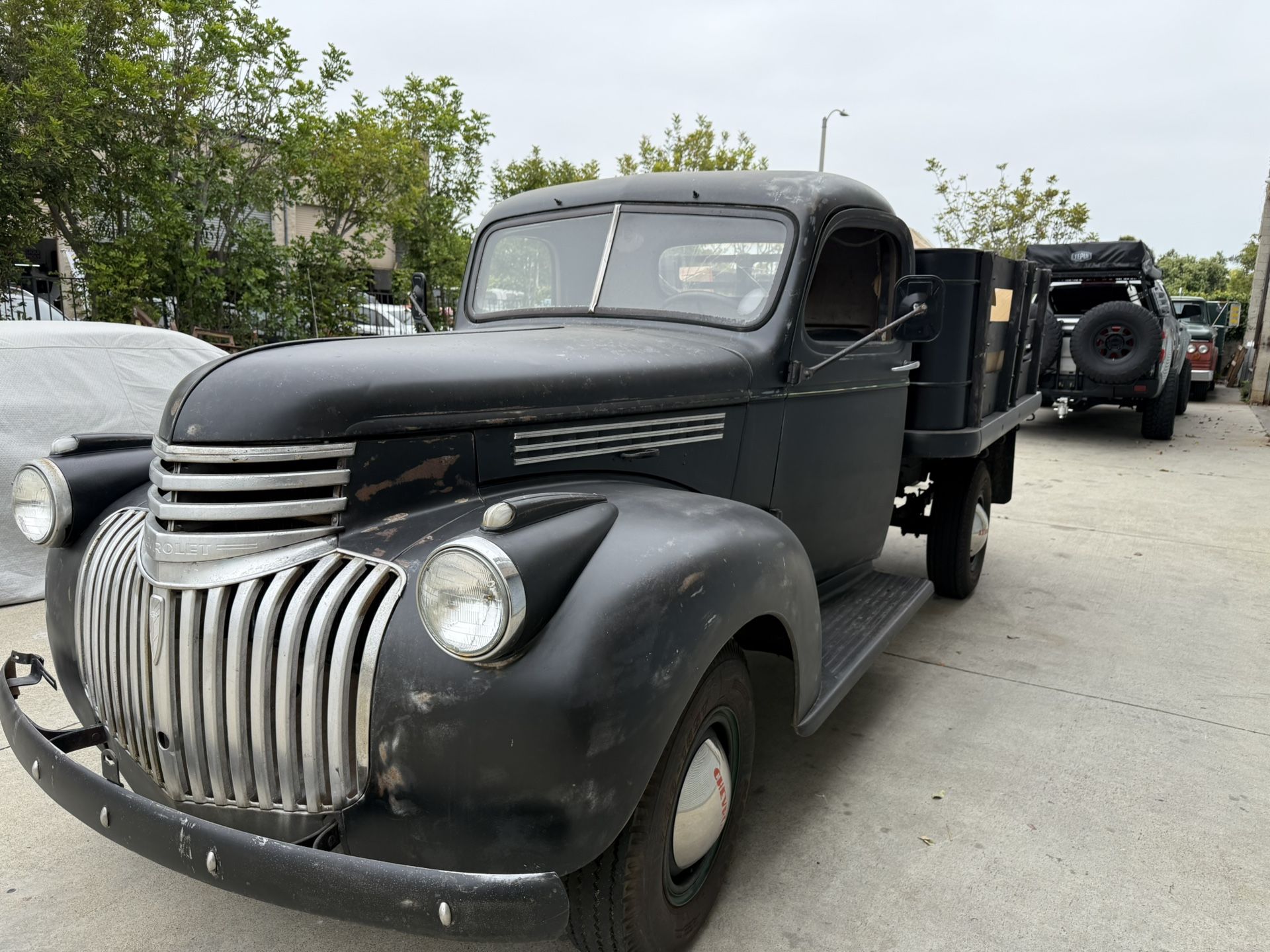 1946 Chevy short bed, steak bed
