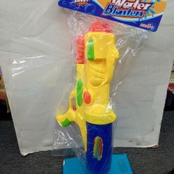LG water blasters perfect summer water fights and family fun swimming pool and outdoor activity