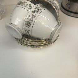 China Set Cups And Saucers 