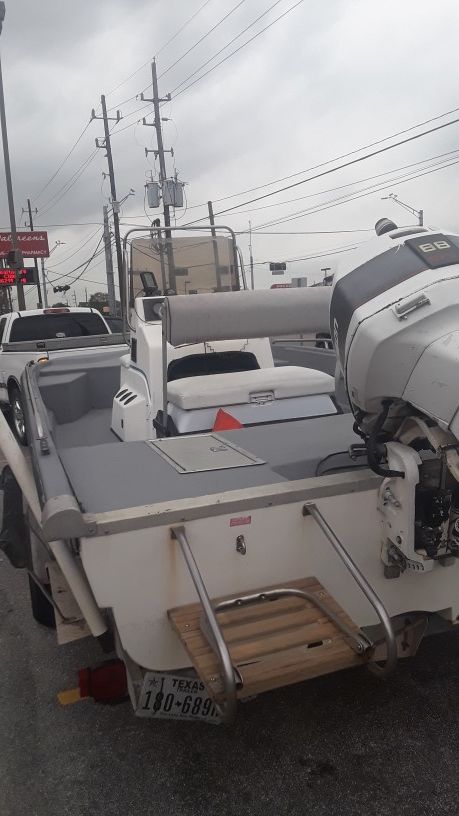 1995 RedFin Center console bay boat, title on hand, serious buyers only, no daydreamers please, price is firm!