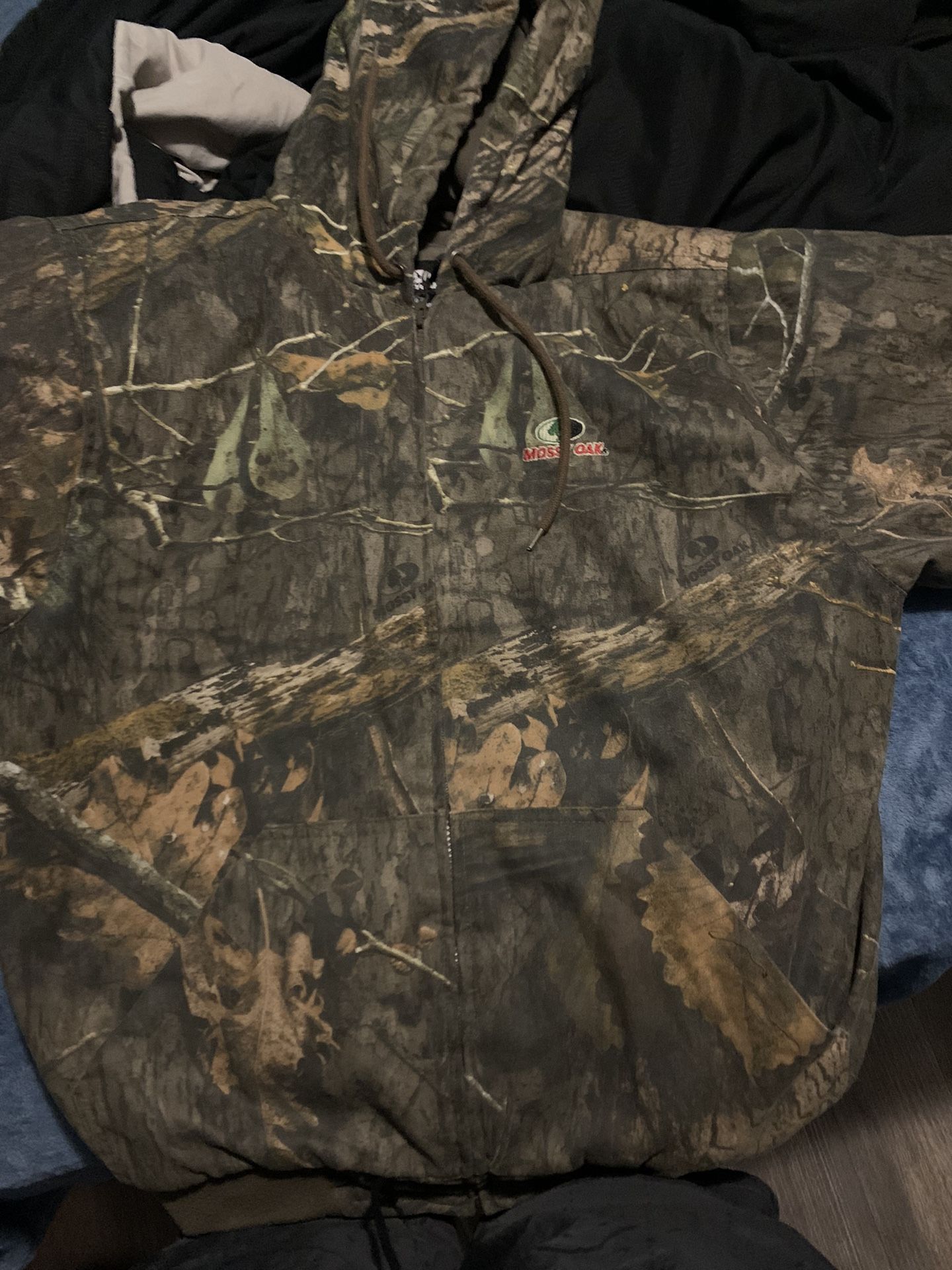 brand new mossy oak camo hoodie
