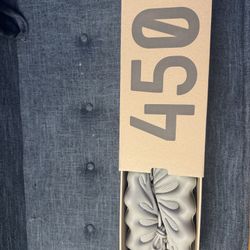yeezy 450 stone flax size 10 men’s brand new 
