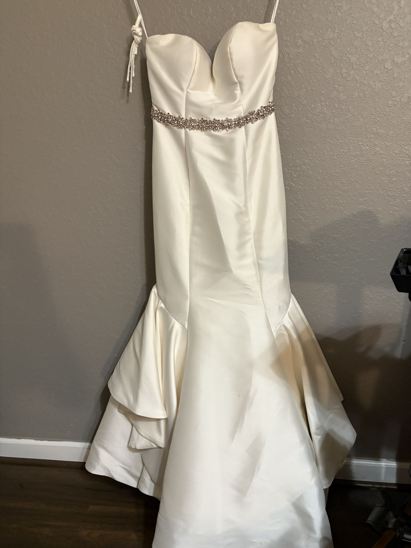 Morilee Wedding Dress And Cathedral Veil