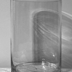 7” Tall X 4 3/4 “ Wide Clear Vase $3:50 Other One Is 7 1/2” Tall 3 1/2” Wide $5 For 4