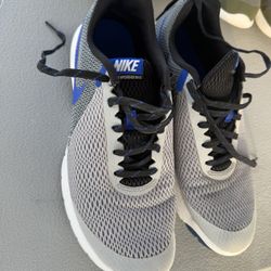 Men Nikes Size 10 