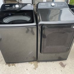Samsung Washer & Dryer Set – Like New (2024) 🧺✨