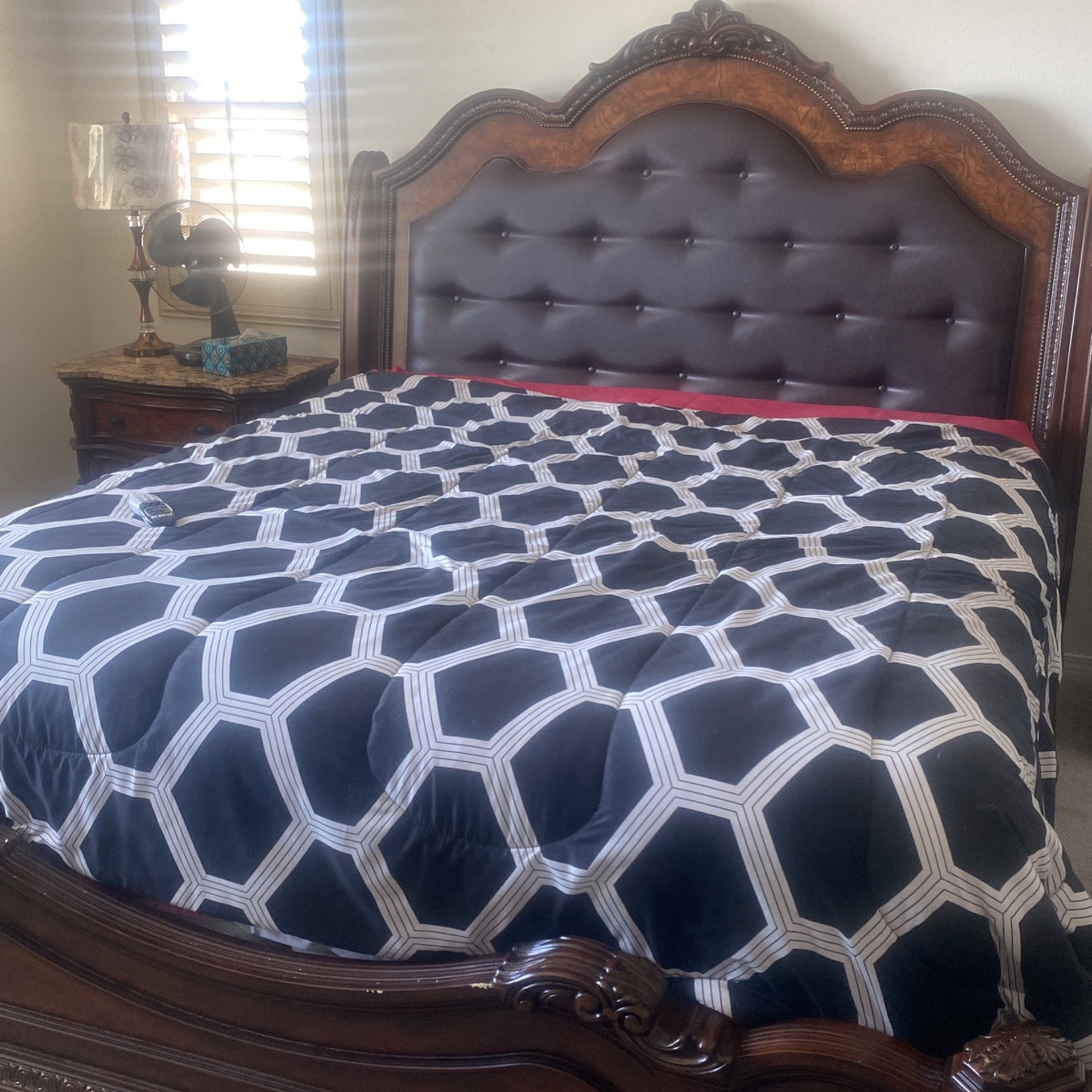 California King Bed Room Set