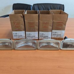 H4351 Headlights With bulbs