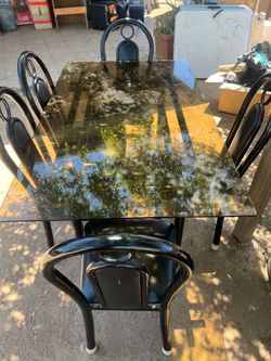 Dinning table