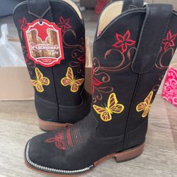Women a Western Boots 