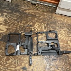 2Pcs Headlight Support Brackets For 1(contact info removed) Silverado Sierra Suburban Tahoe