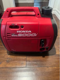 Honda EU2000i Inverter Generator – Reliable, Quiet Powerhouse! Excellent condition, well-maintained Honda EU2000i portable inverter generato