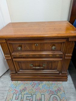 Nightstand Table in Solid Wood