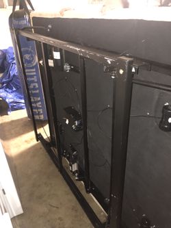 Adjustable Bed Frame (Queen)