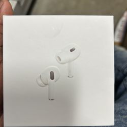 Apple AirPods Pro’s (2nd Generation Type C Charger)
