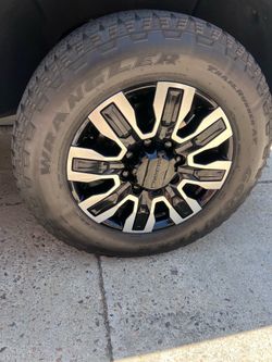 GMC Chevy 2500 wrangler lt275/65/20