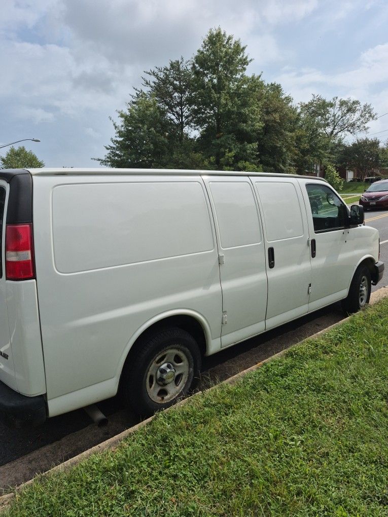 2004 Chevrolet Express