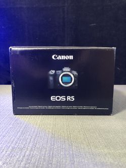 Canon EOS R5 Mirrorless Camera