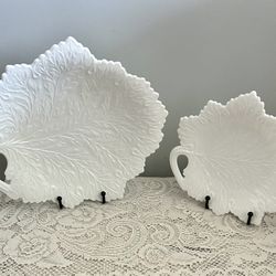 Set Of 2 Vintage Fenton ‘Trailing Wisteria’ Milk Glass Decorative Candy Dishes