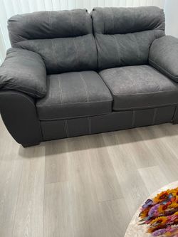 Living Rm Furniture